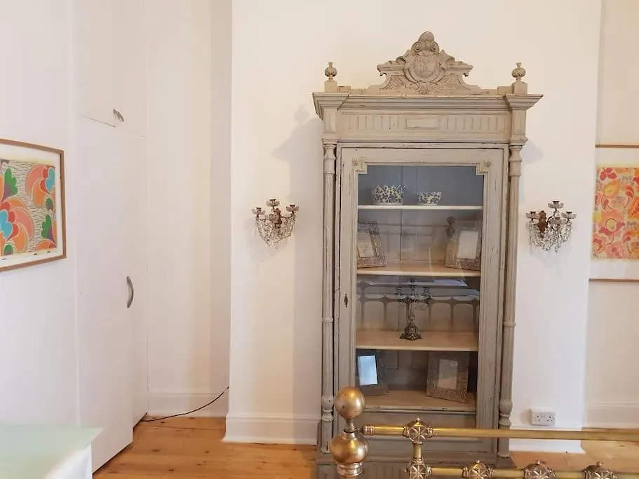 Stunning 1 Bedroom Apartment With Private Parking Harrogate 0*,