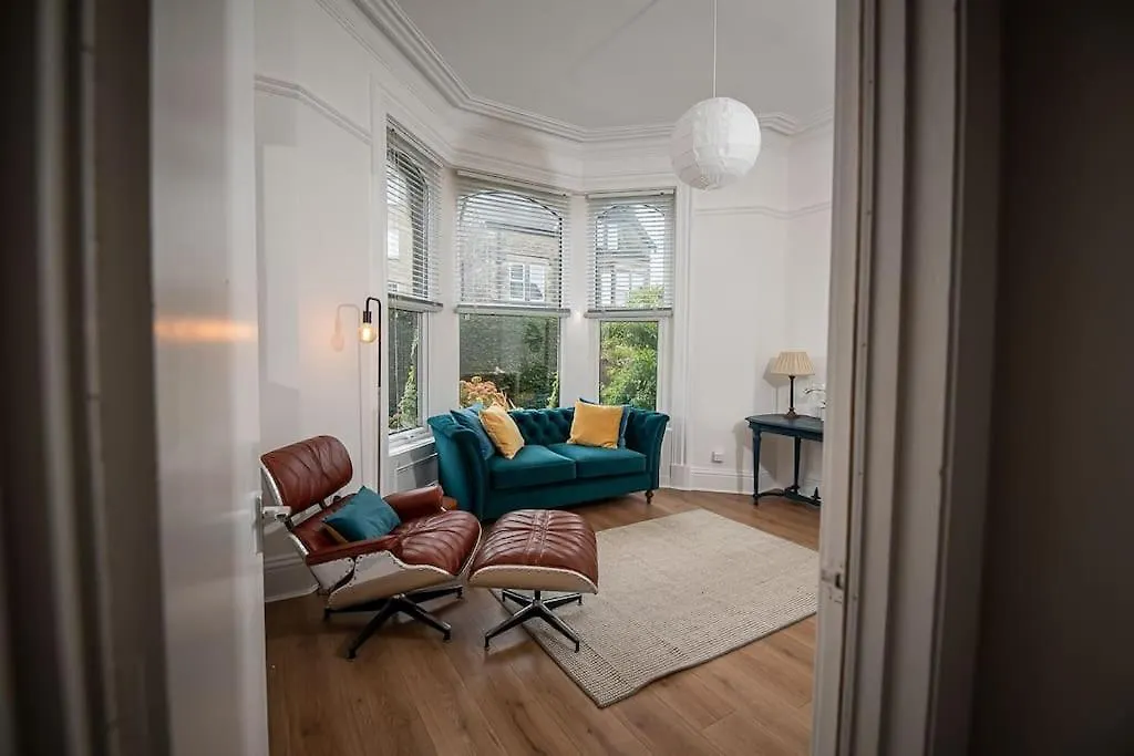 Stunning 1 Bedroom Apartment With Private Parking Harrogate United Kingdom